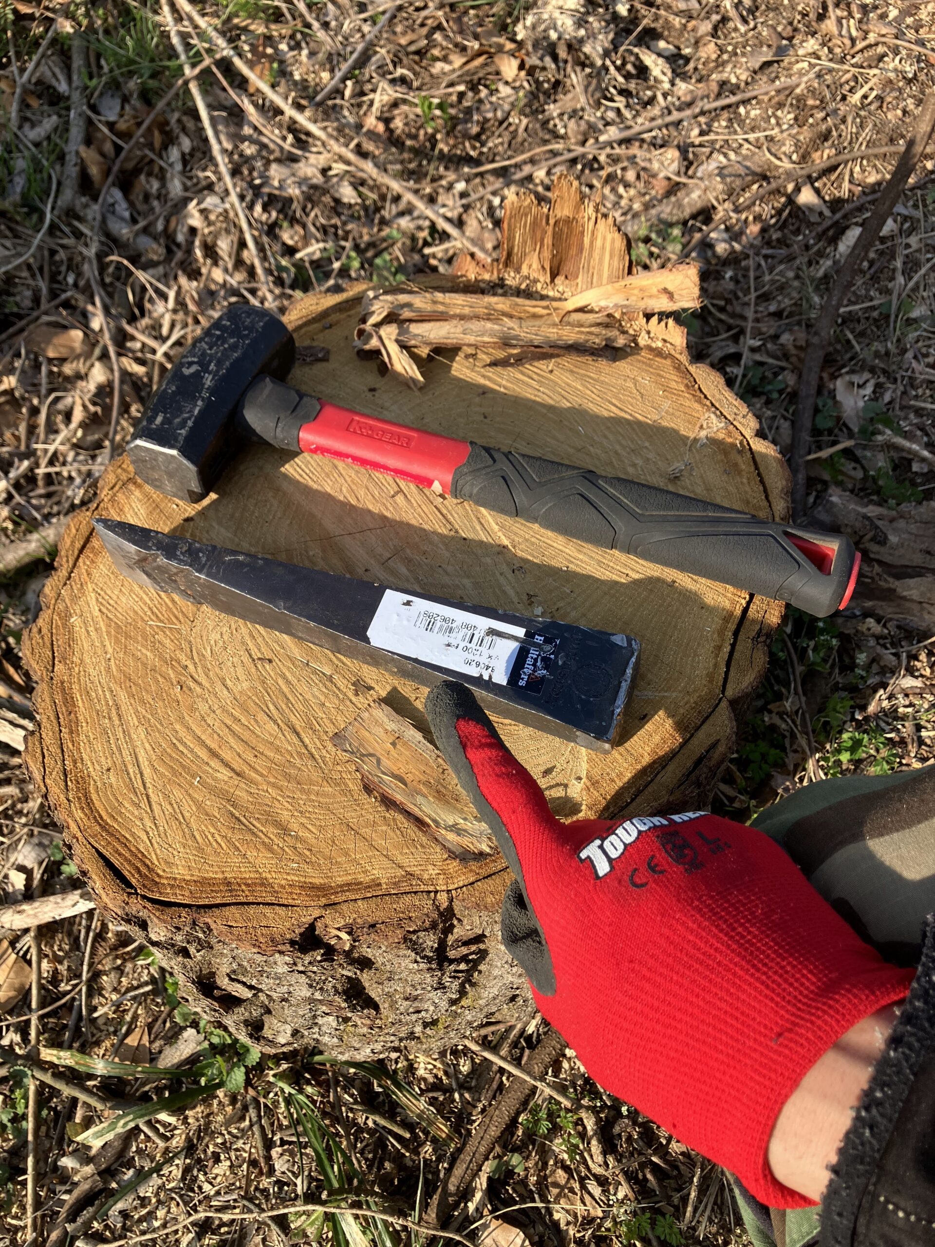 ハルタホースのクサビとハンマーの組み合わせ