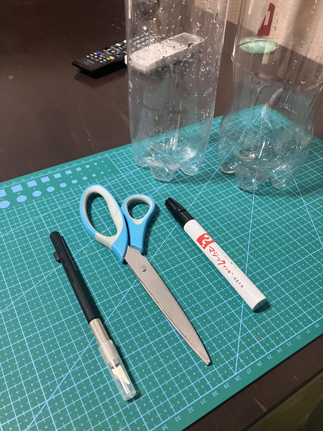 スズメバチトラップ作りに必要な道具と材料一覧